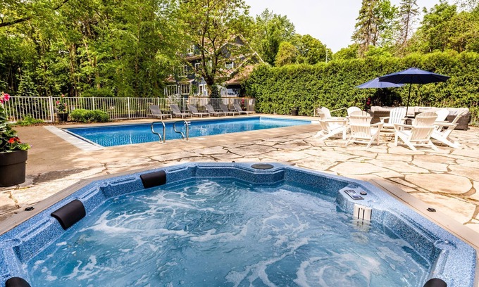 Union Pier House | Union Pier Home With Pool and Hot Tub! Close To Private Beach!