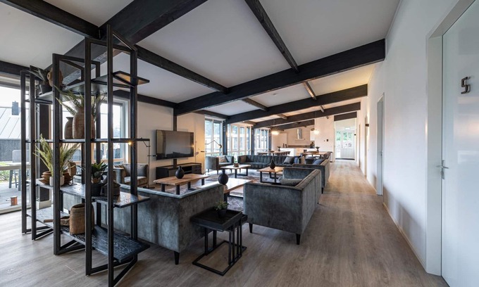 Municipality of Barneveld House | Unique accommodation for groups with no less than 9 separate bedrooms, each with its own bathroom!