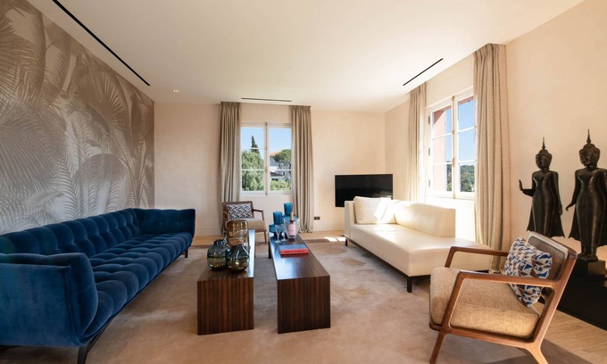 Saint-Tropez City Centre Apartment | Unique appartement in the heart of the village with magnificent views