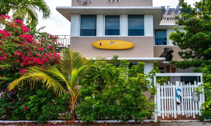 North Beach House | Unique Beach House Next to Beach/Park and Stores!!