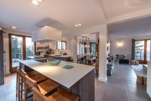 Verthier Ski Chalet | Unique Chalet avec vue a 360 degres - LLA Selections by Location Lac Annecy