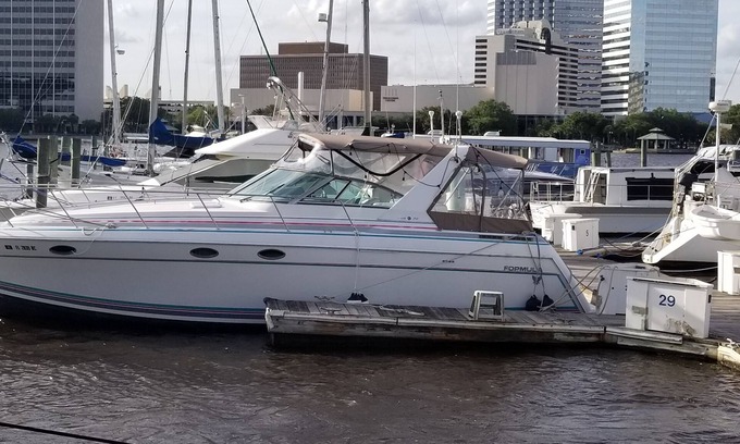 Downtown Jacksonville Boat Rental | Unique experience on Floating Paradise