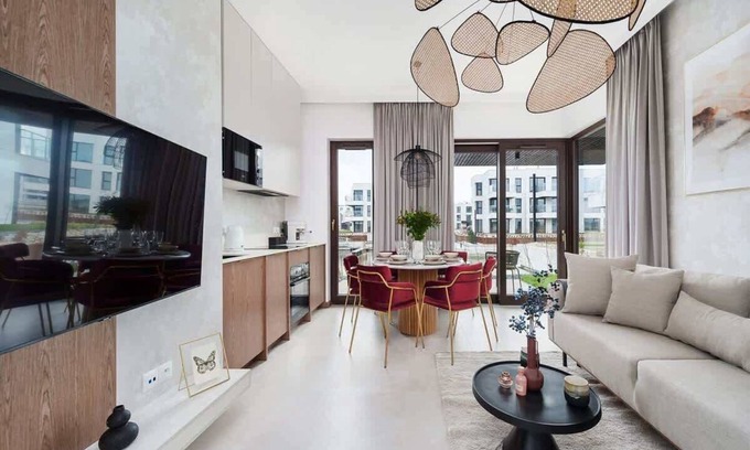 Orlinki Apartment | Unique interiors in a modern seaside marina