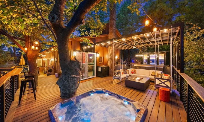 Idyllwild Cabin | Unique Modern Cabin w/spa, dry sauna