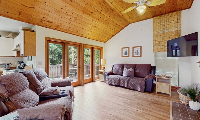 Arcata House | Unique townhouse - close to Cal Poly Humboldt