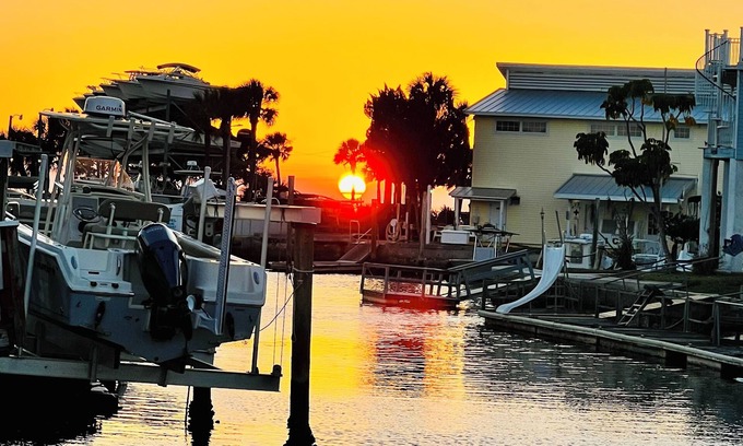 Hudson Beach Estates House | Unique waterfront home, Hot Tub, private boat dock, walk to beach, pet friendly