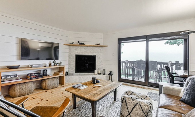 Mont-Tremblant Condo | Unit 454 Hotel du Lac, Mont-Tremblant · Cozy 2BR Condo w/Stunning Mountain & Lake Views