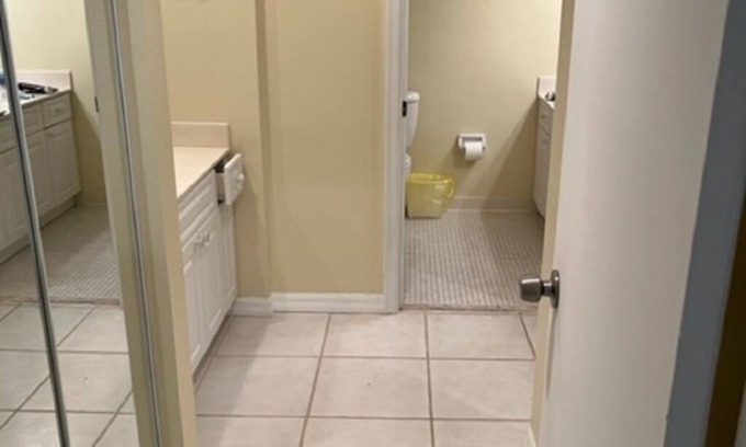 Fort Pierce House | unit amenities on golf course, access to private ocean beach,10 tennis courts. ,