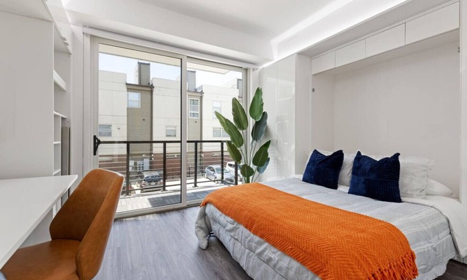 Cleveland Apartment | University Circle | Near Stadiums | Museum | 1BR