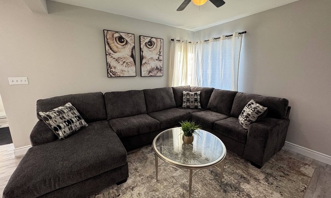 Thunder Bay Apartment | Unwind at Windemere 3-Bedroom Apartment in Thunder Bay