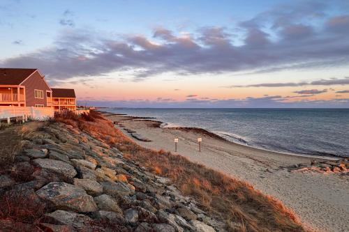 Dennis Port House | Unwind on Windwood