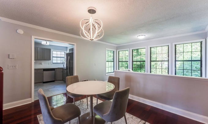 Stone Mountain House | Unwind & Relax at LEGACY ESTATES