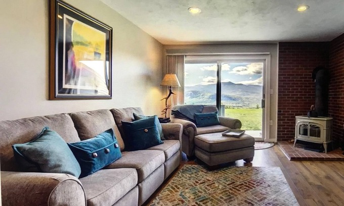 Intervale Condo | Updated 3 Bedroom, 2 Bath Condo with Beautiful Mountain Views