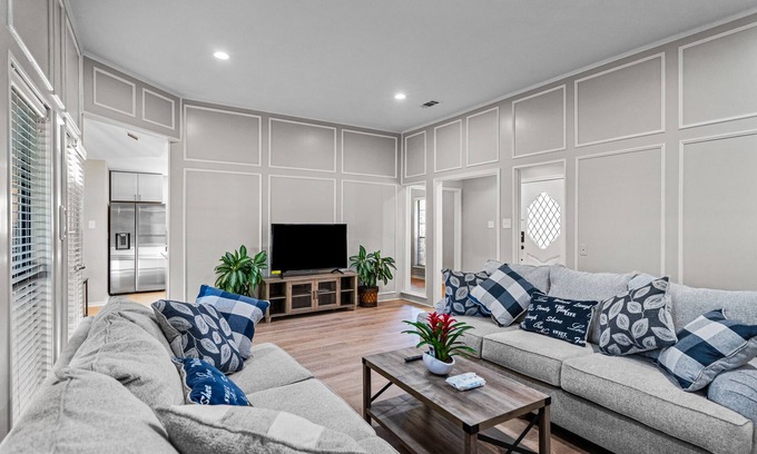 Southwest Carrollton House | Updated and centrally located home with attached garage.