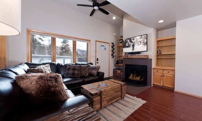 Durango - Purgatory House | Updated Animas River Valley Townhome - Views