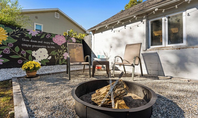 Roosevelt Park Apartment | Updated, Dog Friendly Guest Suite - Central Location!