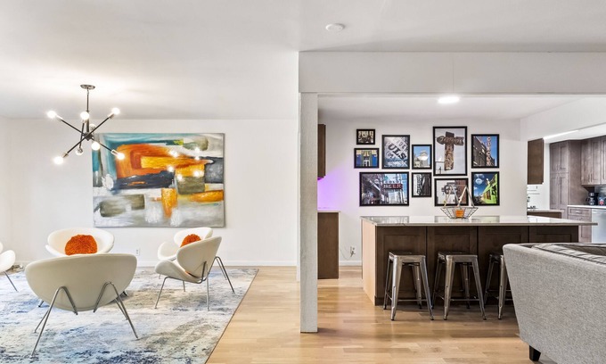 Tulsa House | Updated Split Level Ranch Midtown Tulsa