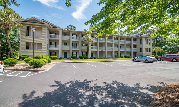 Pawleys Island Condo | Updated two bedroom condo in True Blue