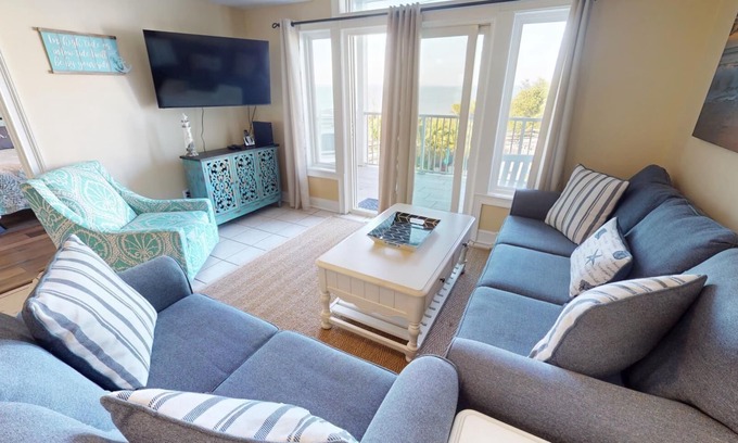 Tybee Island Condo | Upgraded w/Pool Access & The Best Sunrise & Sunset Views!