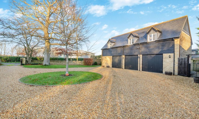 Woodstock House | Upper Campsfield Farm