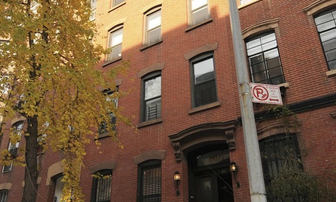 Upper East Side House | Upper East Side Apartment within an Elegant Row House