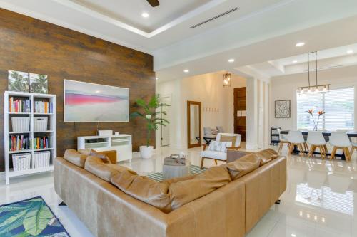 Brownsville House | Upscale Brownsville Home Work, Play and Swim!