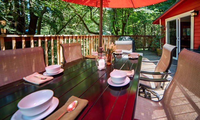 Guerneville House | Upscale Cabin with 2 Master Bedrooms on creek with fireplace. Dog friendly.