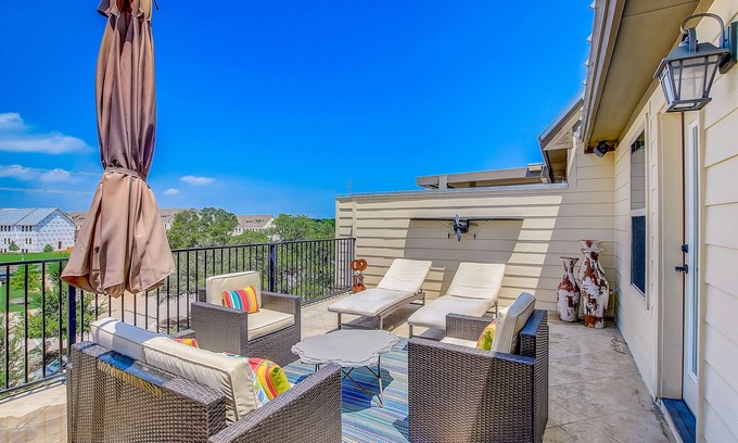 Georgetown House | Upscale four-story townhome next to park with elevator, rooftop terrace, & WiFi