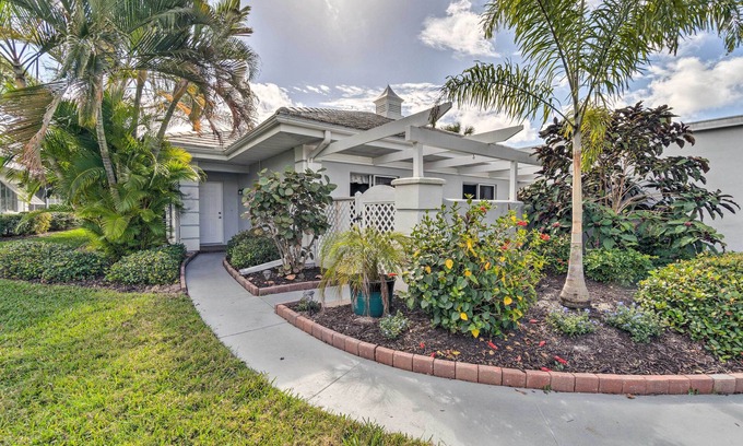 Plantation Villa | Upscale Venice Villa w/Lanai on Golf Course