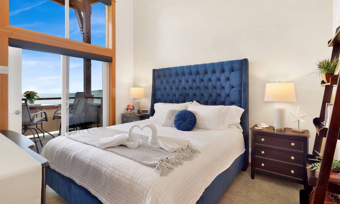 Birch Bay Condo | Upscale Waterfront Birch Bay Condo
