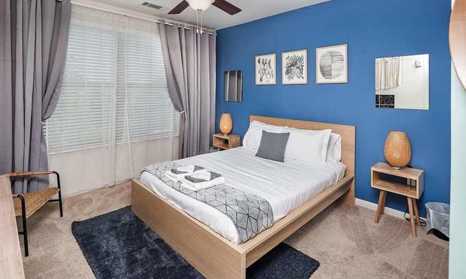 Fourth Ward Apartment | Uptown 4th Ward Luxury Apt Year-Round Pool