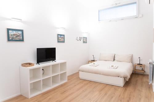 Quartiere Mazzini Apartment | [Urban Cozy Retreat] 20 minutes to Duomo