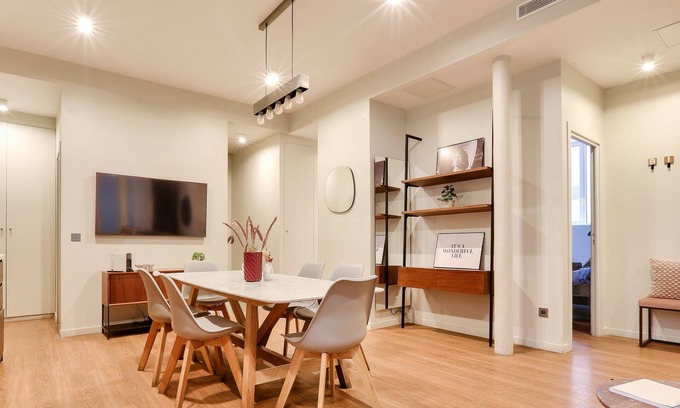 Enfants-Rouges Apartment | Urban Flat 77 - Sublime and Spacious Flat in Le Marais