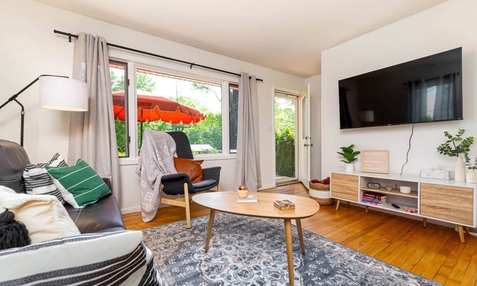 Traverse City Apartment | Urban Gem: Minutes to Beach & Downtown W/Hot tub