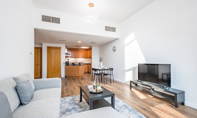Discovery Gardens Apartment | Urban Getaway 1BR at MOG 207, Al Furjan by Deluxe Holiday Homes