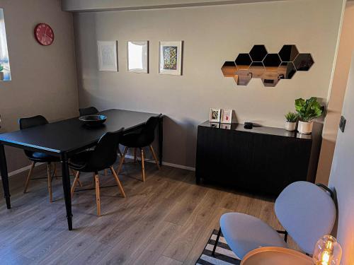 Keflavik Apartment | Urban Oasis