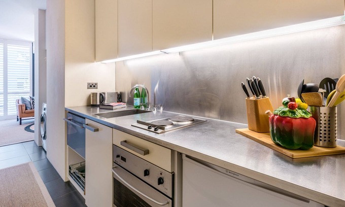 Surry Hills Apartment | Urban Sanctuary on Holt