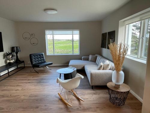 Villingaholt House | Urriðafoss Waterfall Apartment