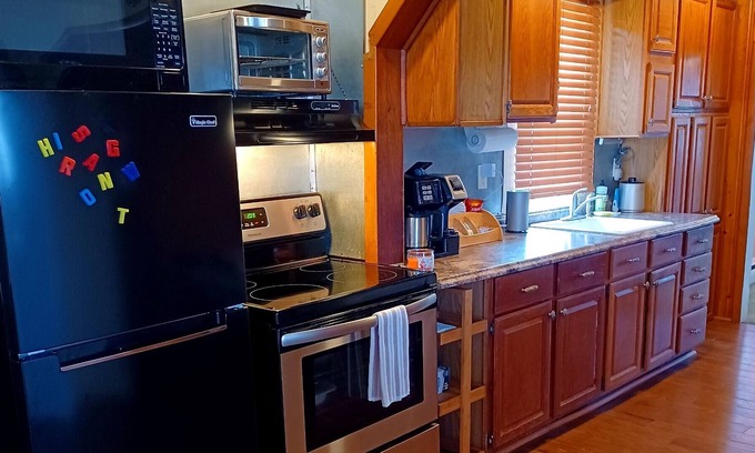 Deal Island House | Cozy Cottage rental with kayaks