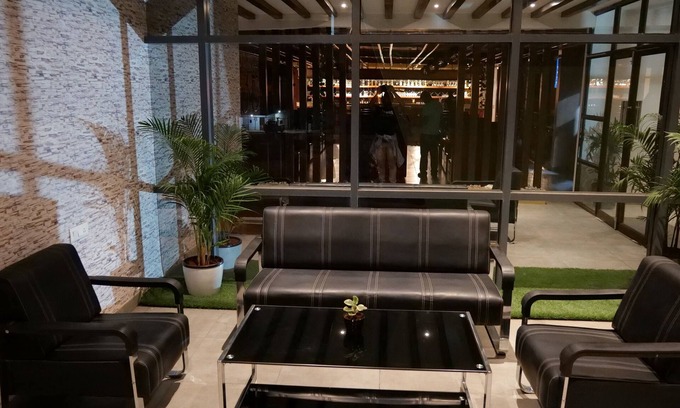 Bagalakunte Hotel | V One Hotel-Ambara Elite