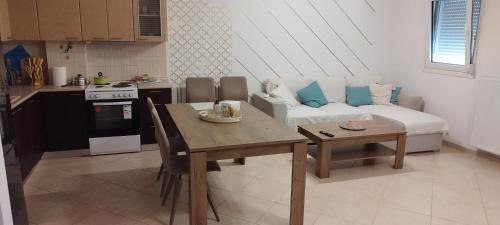 Alexandroupoli Apartment | V2 LUX Apartment