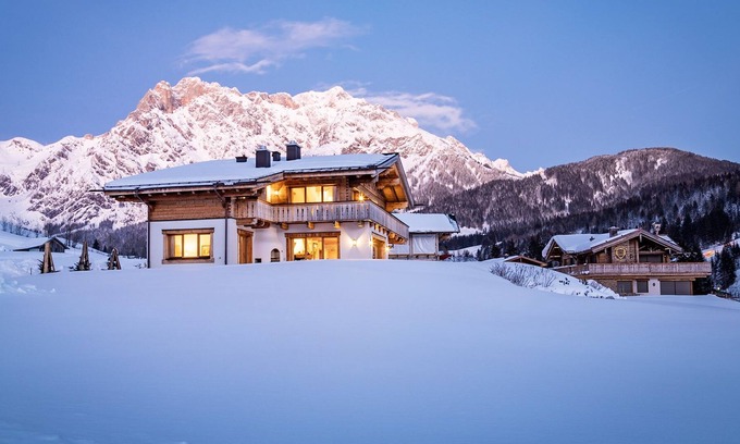 Hinterthal Apartment | Vacation in a dream chalet, surrounded by mountains