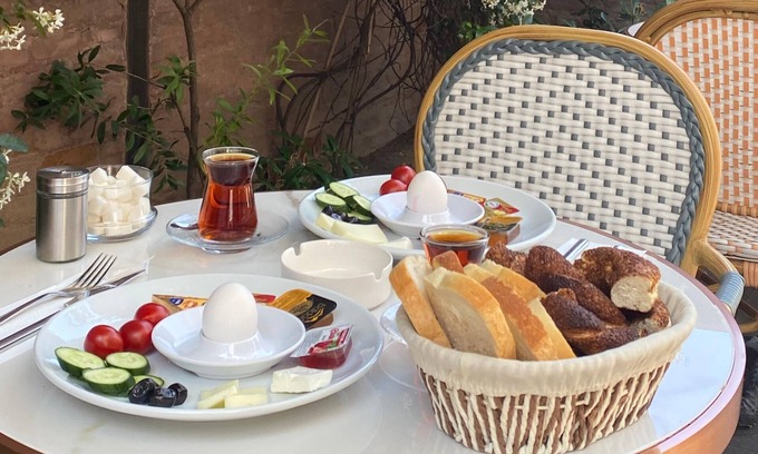 Rasimpasa Hotel | Va Pansiyon
