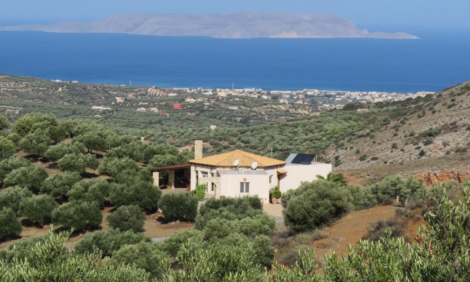 Pano Chersonissos House | Vacation home for 4 guests with 148m² in ΚΑΛΟ ΧΩΡΙΟ ΠΕΔΙΑΔΟΣ ΚΡΗΤΗ (250569)