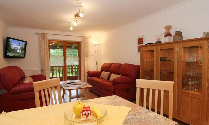 Ramsau Apartment | Vacation apartment Hoher Göll, 2-3 persons, 60 sqm, shower/WC, balcony, TV, W-LAN