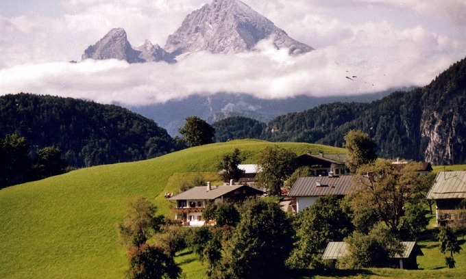 Marktschellenberg Apartment | Vacation apartment in a quiet, sunny high-altitude location with excellent panoramic views