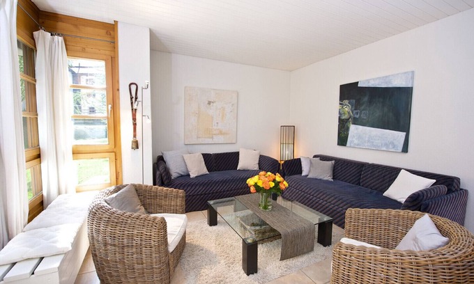 Lenzerheide Apartment | Vacation apartment Schweizerhof 402 for two to four guests Lenzerheide