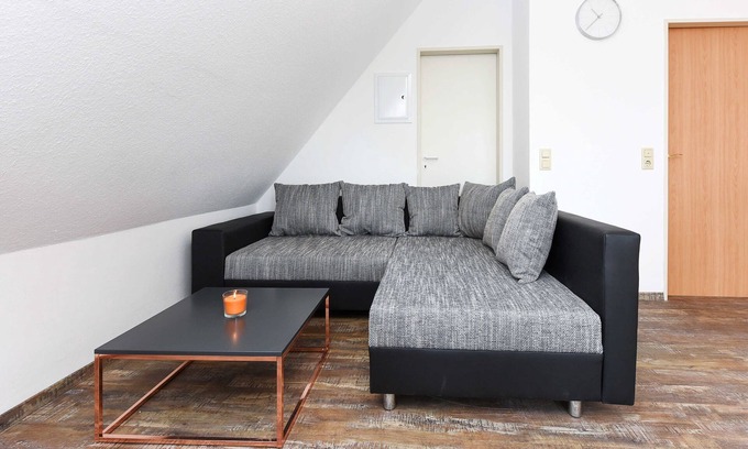 Wittmund Apartment | Vacation apartment 3 in Haus Meeresbrise Carolinensiel - Holiday apartments 2 and 3 in the