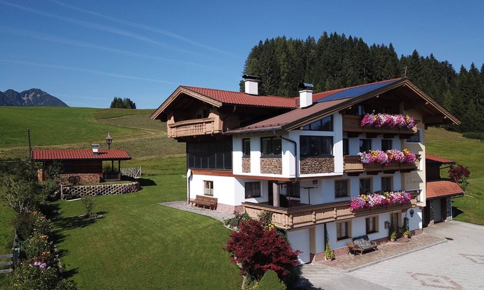 Wildschoenau Apartment | Vacation apartment/apartment for 8 guests with 150m² in Thierbach (271484)