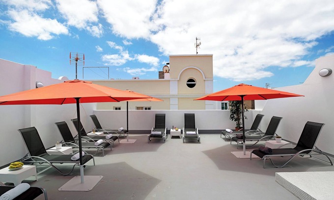 Arrecife Apartment | Vacation Apartment 'Apartamento La Estrella 4' with Balcony and Wi-Fi
